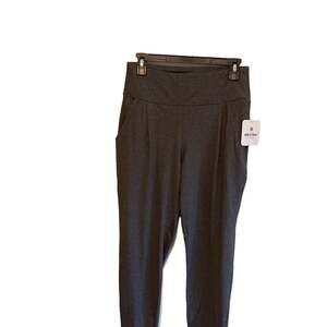 Ebb & Flow Women Sz.M HeatherGrey  "Athleisure" Yoga Pants  NWT  Pockets  Soft